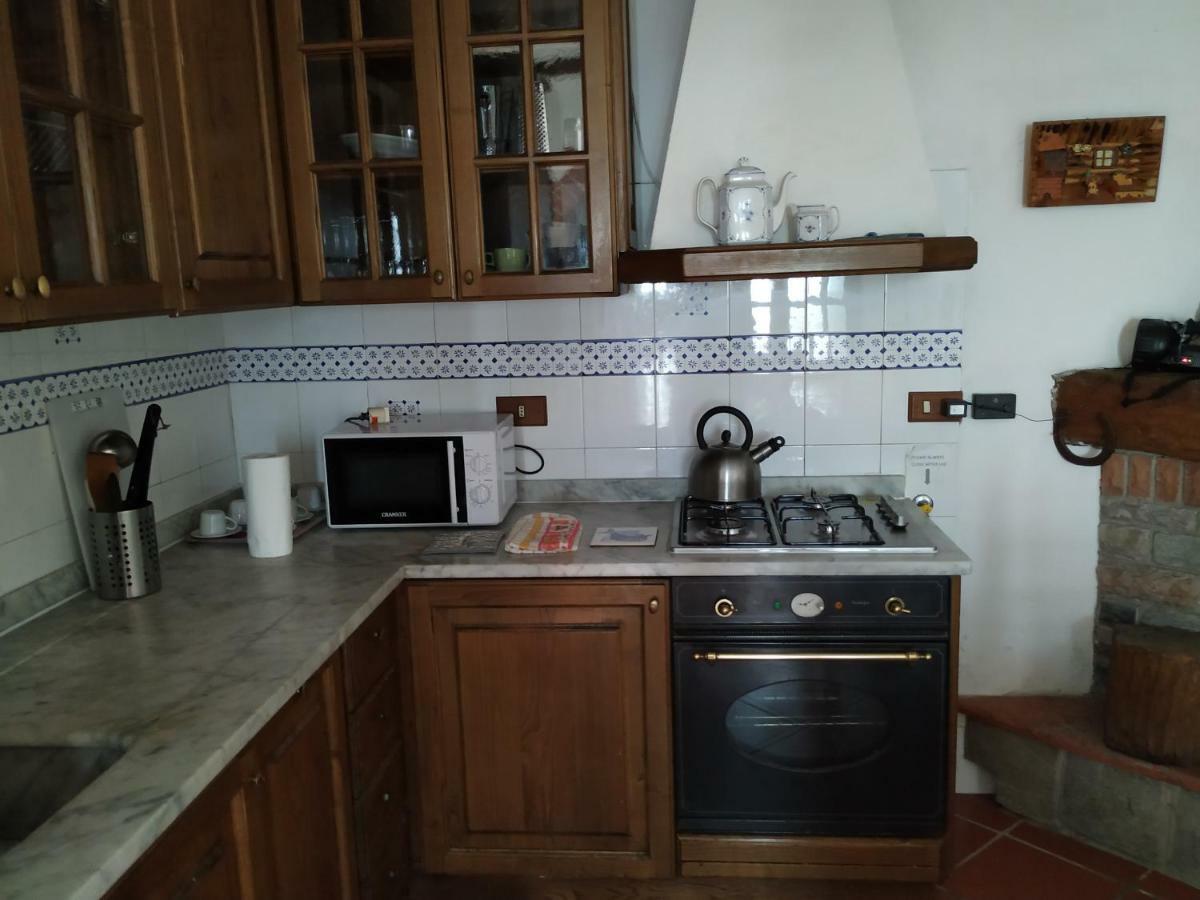 Tra Er Boscu Er Maa Villa Volastra Exterior foto