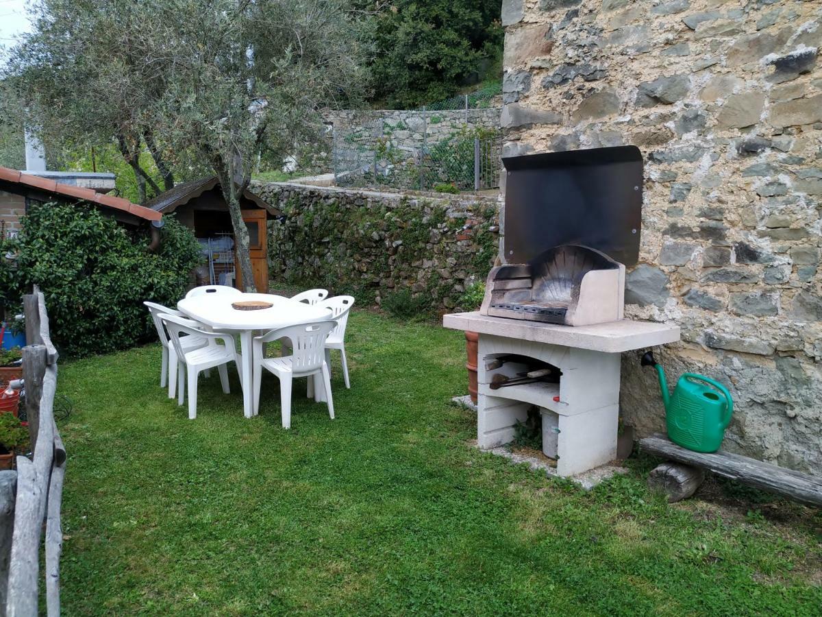 Tra Er Boscu Er Maa Villa Volastra Exterior foto